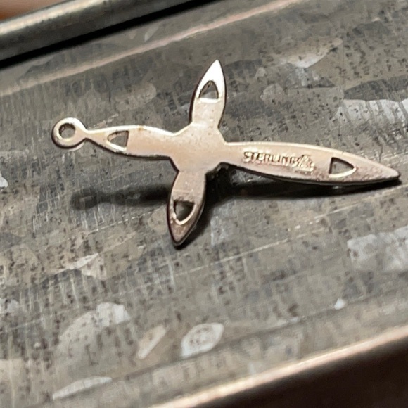 Pretty Religious Cross PENDANT - Picture 3 of 10